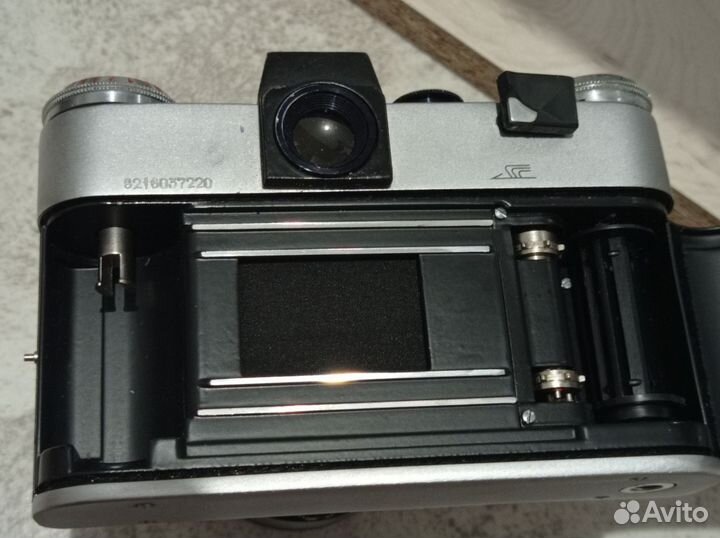 Фотоаппарат Зенит Е + Гелиос44-2