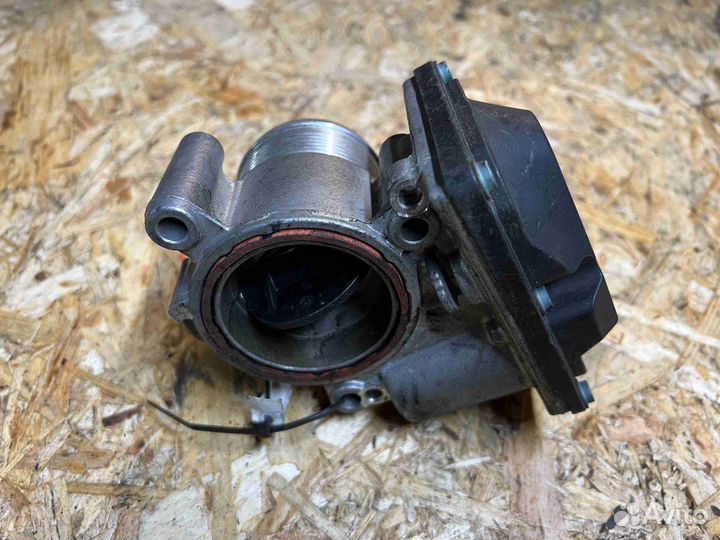 Заслонка дроссельная Audi A4B8 (8K 2008-2015) 03L