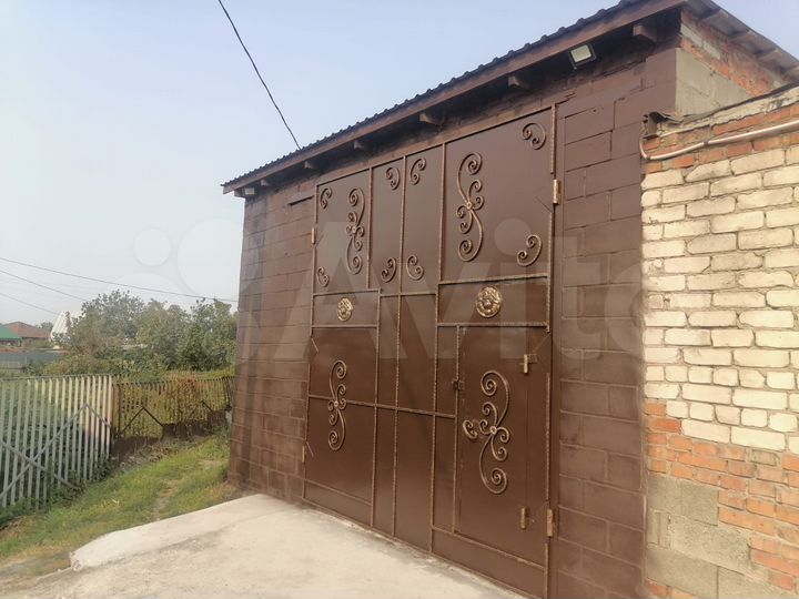 Гараж, > 30 м²