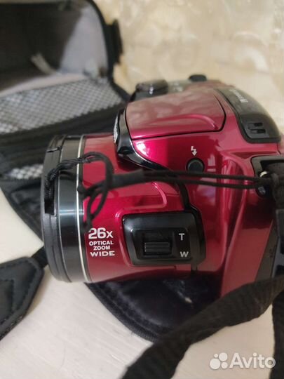 Компактный фотоаппарат