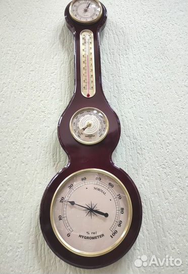 Барометр метеостанция