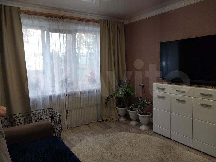 2-к. квартира, 54 м², 1/9 эт.