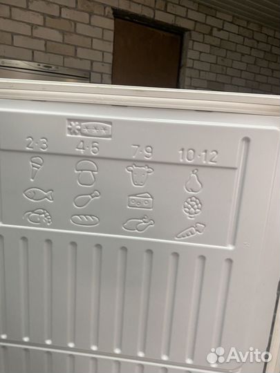 Морозильная камера Indesit No frost 2.камеры