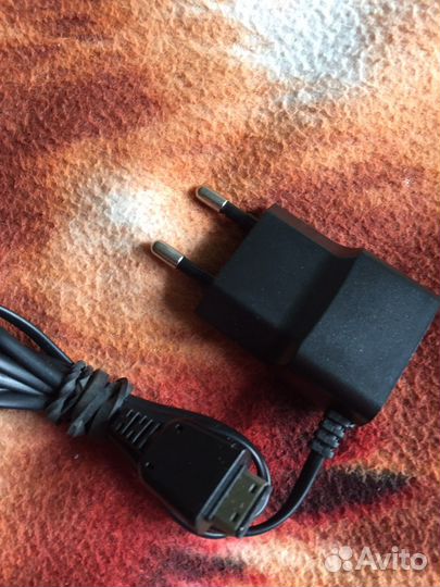 Зарядное устройство