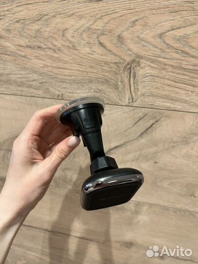 Автомобильный держатель Pitaka для телефона