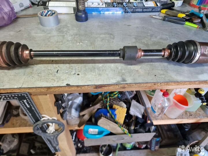 Привод Nissan Note 1.6 АКПП правый