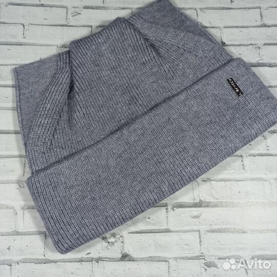 Шапка с ушками серая