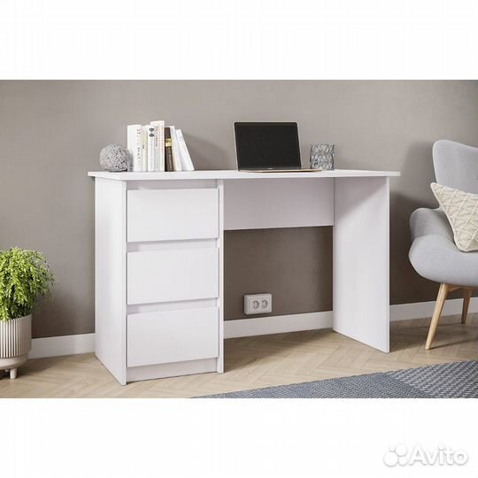 Стол письменный 