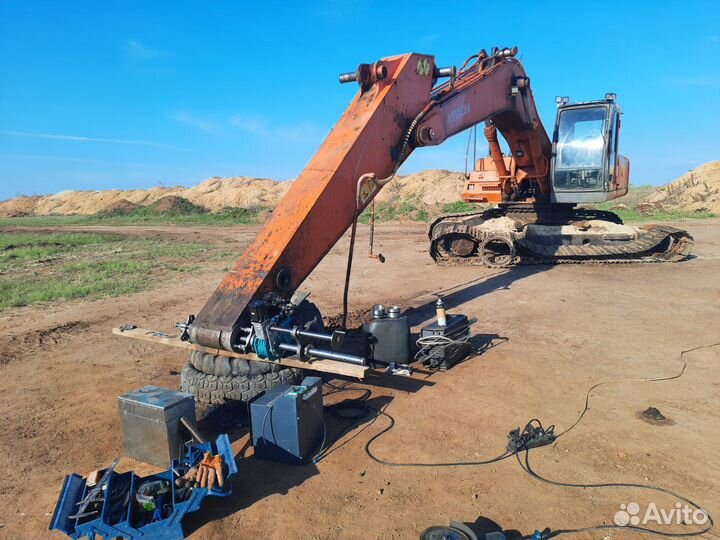 Ремонт отверстий стрелы, ковша под втулки,пальцы