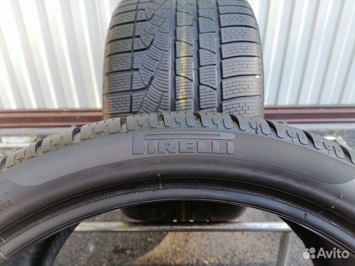 Pirelli Sottozero Winter 240 295/30 R19