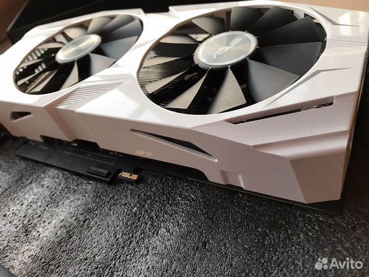 Видеокарта Asus GeForce grx 1070 нерабочая