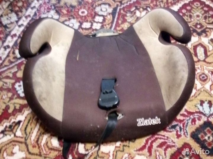 Детское кресло в машину