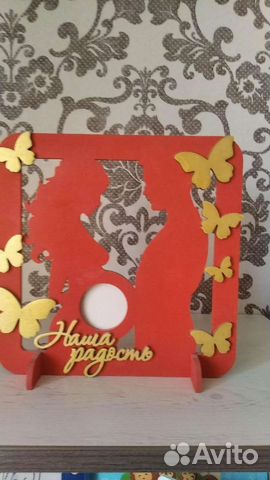 Рамка для фото узи из дерева