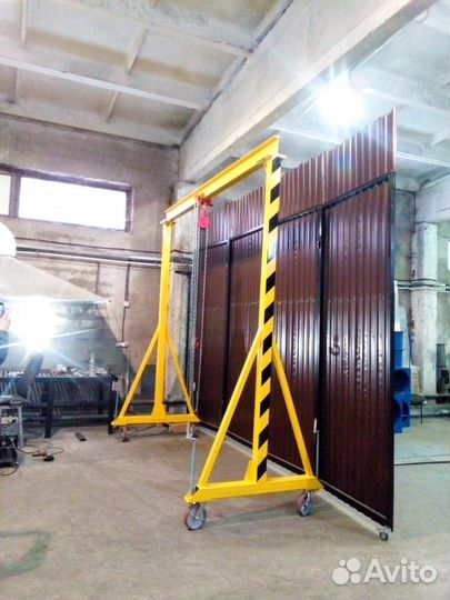 Козловой мобильный кран