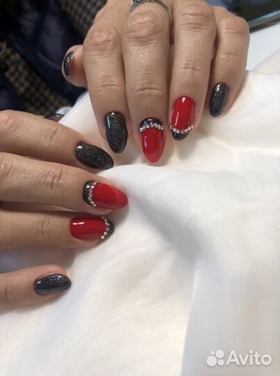 Маникюр/педикюр/гельлак