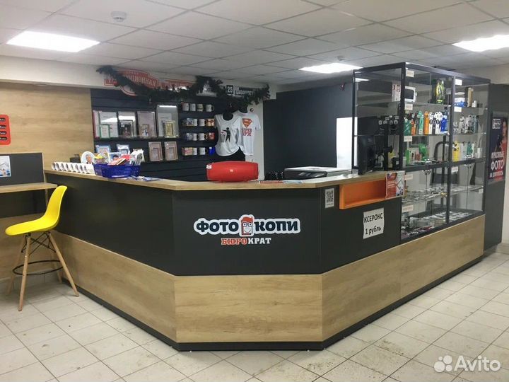 Старший оператор-дизайнер копировального центра