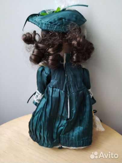 Кукла ретро