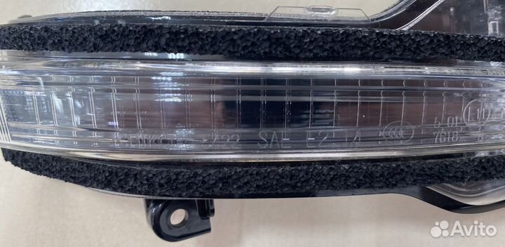 Повторитель поворота на зеркало Subaru