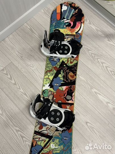 Сноуборд с креплениями 145