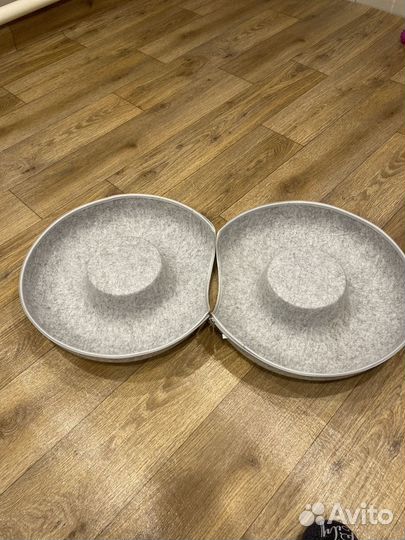 Лежанка-домик для кошек и собак