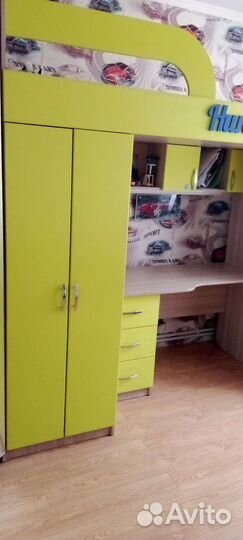 Кровать детская двухъярусная