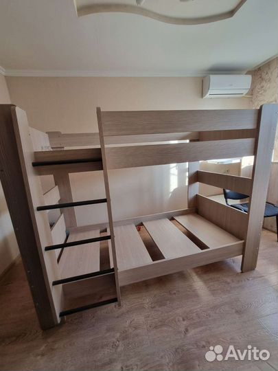 Двухъярусная кровать бу с матрасами ш207в160г115