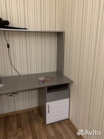 Письменный стол для учебы