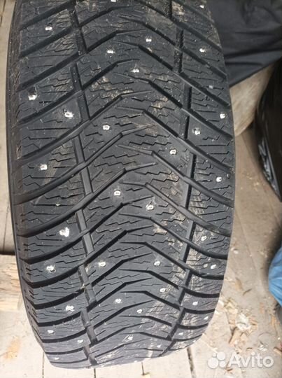 Yokohama IceGuard Stud IG65 255/55 R18
