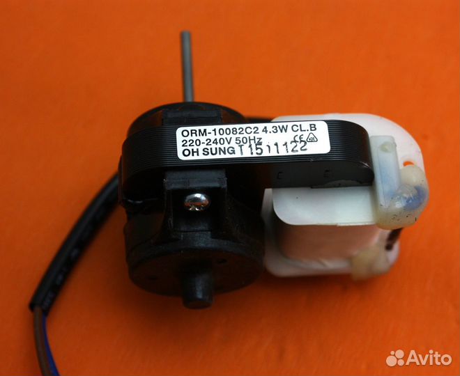 Двигатель холодильника Indesit (C00283664)