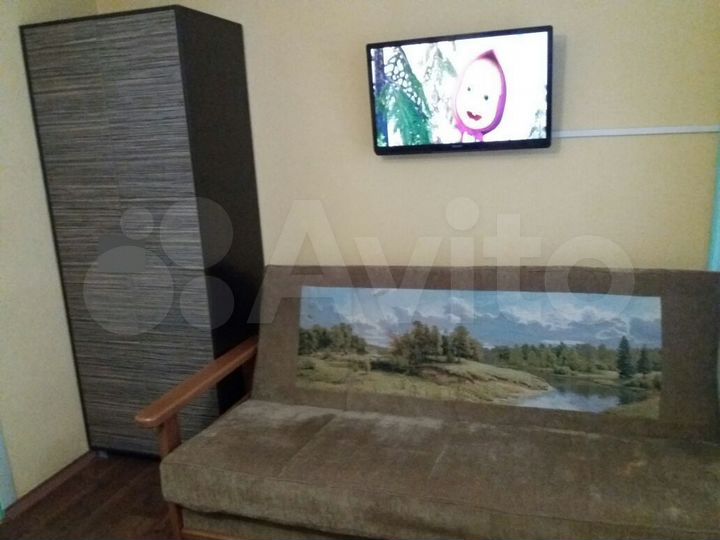 Комната 17 м² в 5-к., 2/2 эт.