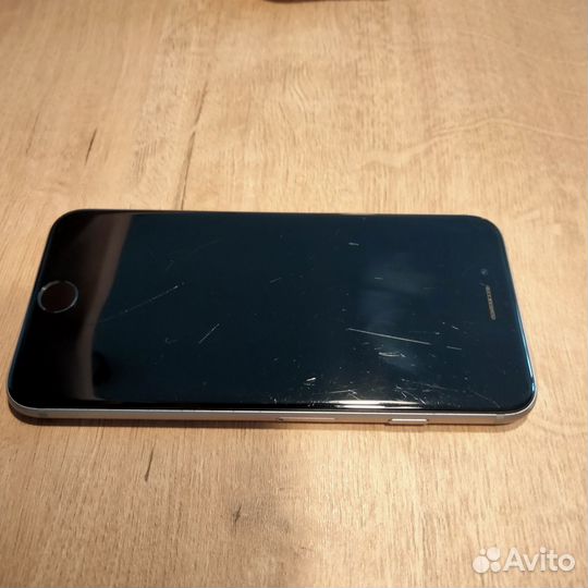 iPhone 6S, 64 ГБ