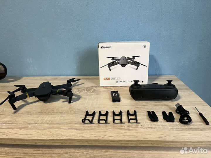 Квадрокоптер E58 pocket drone
