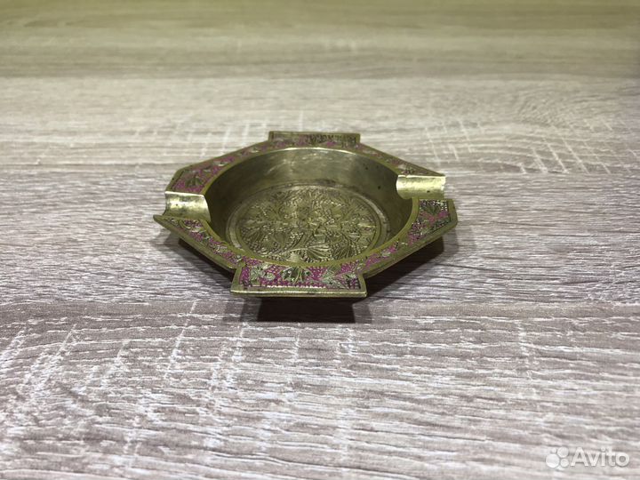 Б.898 Пепельница латунь