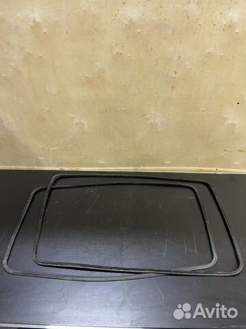 Уплотнительная резинка люка Мерседес w211