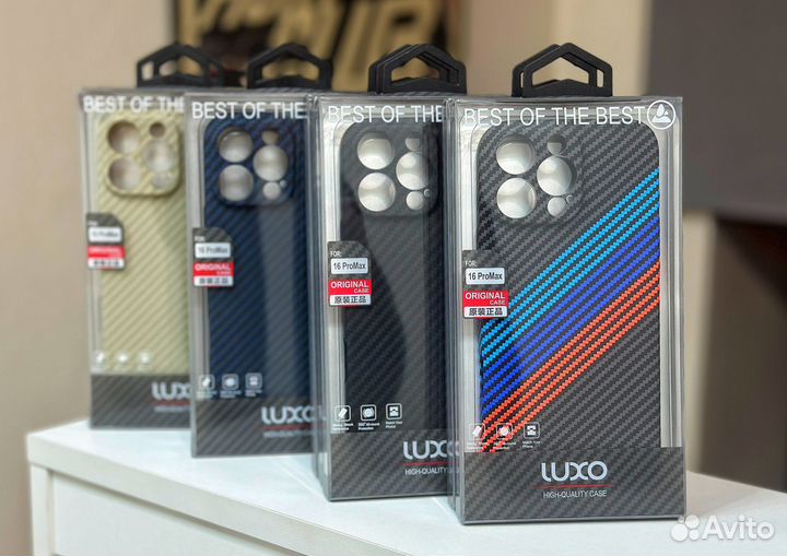 Чехол карбоновый Luxo ультратонкий на iPhone 16 pr