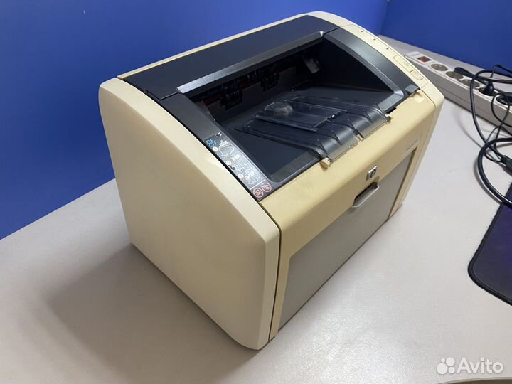 Принтер лазерный hp 1022