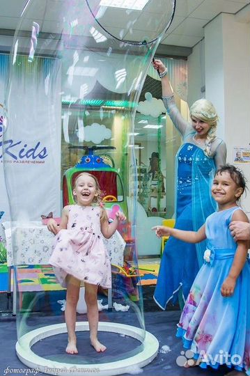 Шоу мыльных пузырей, аниматоры