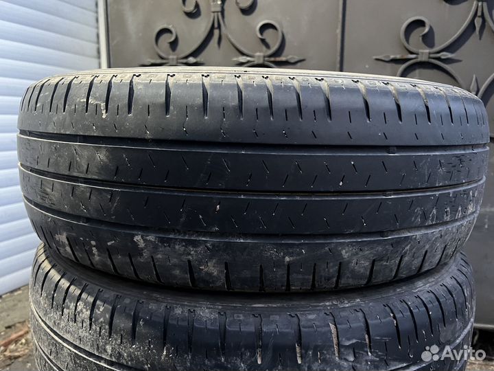 Nexen Roadian CT8 215/65 R17