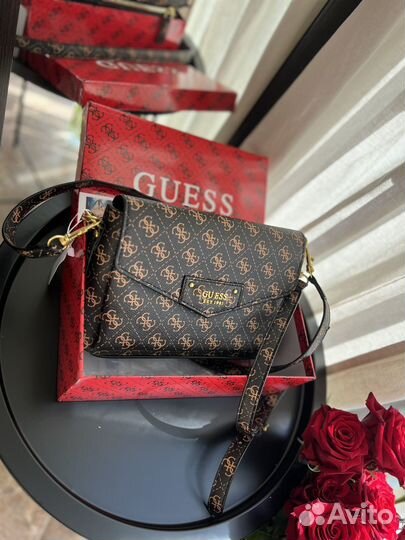 Сумка кросс-боди Guess, коричневый