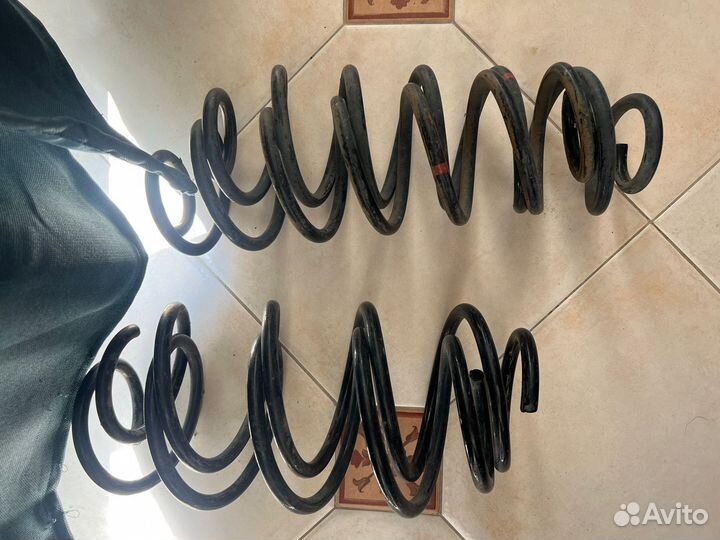 Пружины Комплект пружин vw golf 6 passat jetta