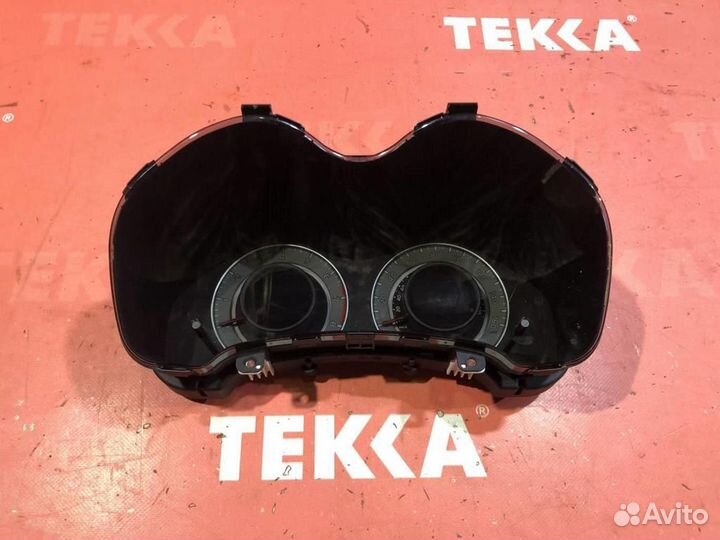 Приборная панель Тойота Аурис Е150 (2010 - 2012