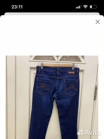 Джинсы love moschino