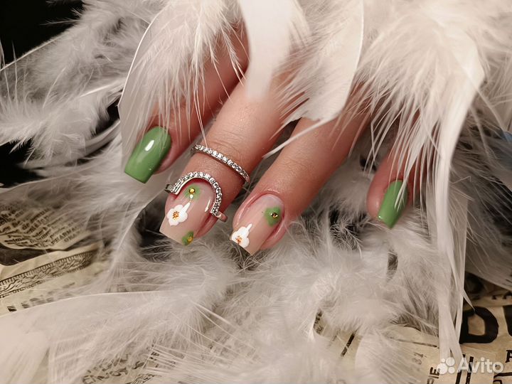 Наращивание ногтей