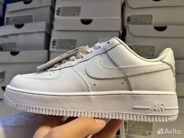 Nike Air Force 1 White