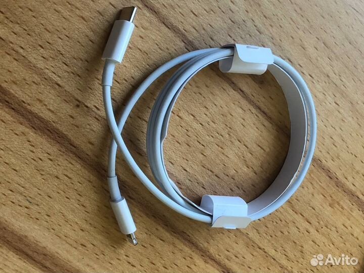 Провод Apple lightning от комплекта AirPods