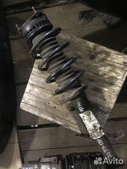 Амортизатор передний правый ford fusion fiesta 5