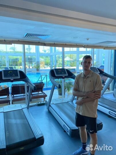 Тренер по большому теннису