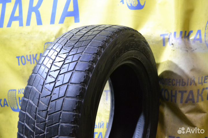 Bridgestone Blizzak DM-V1 235/65 R17