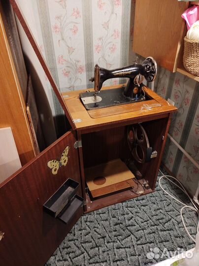 Швейная машина подольск ножная