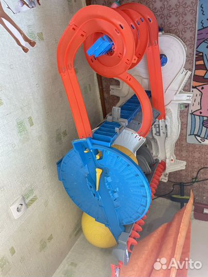 Трек парковка hot wheels